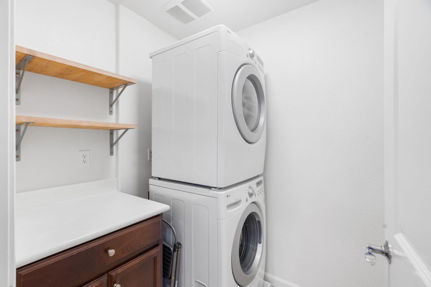 Detail Gallery Image 14 of 32 For 188 Heligan Ln. #1,  Livermore,  CA 94551 - 2 Beds | 2 Baths