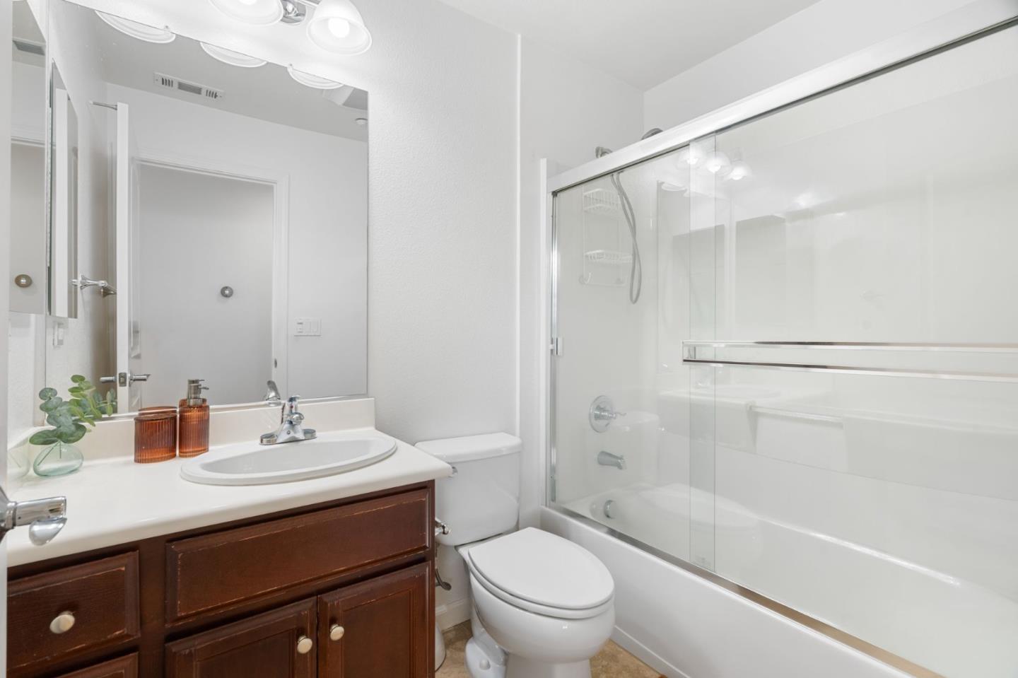 Detail Gallery Image 25 of 32 For 188 Heligan Ln. #1,  Livermore,  CA 94551 - 2 Beds | 2 Baths