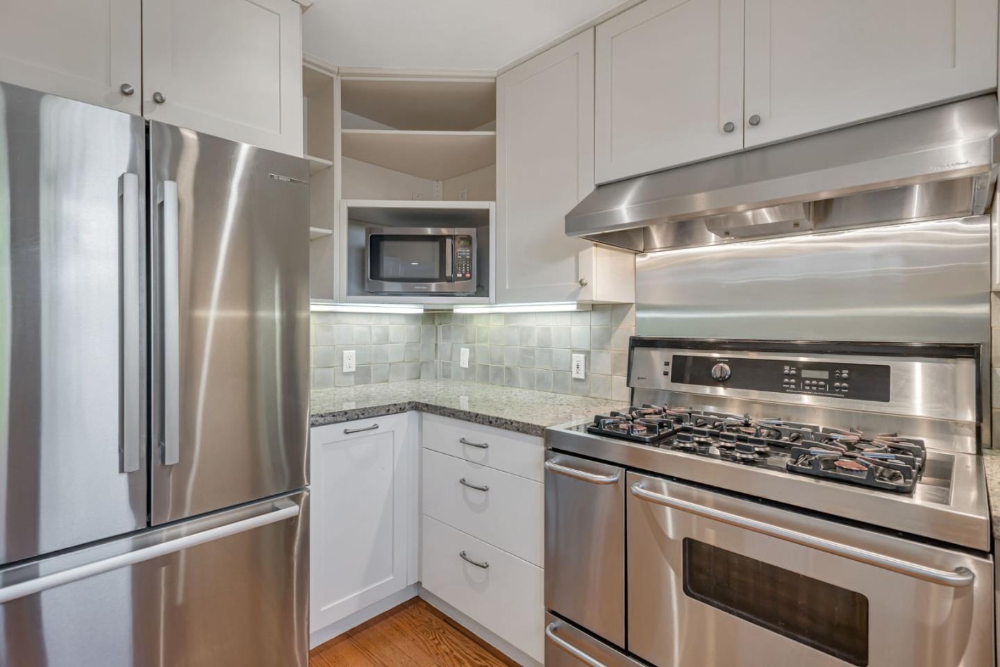 Detail Gallery Image 7 of 36 For 312 23rd Ave, San Mateo,  CA 94403 - 3 Beds | 3 Baths