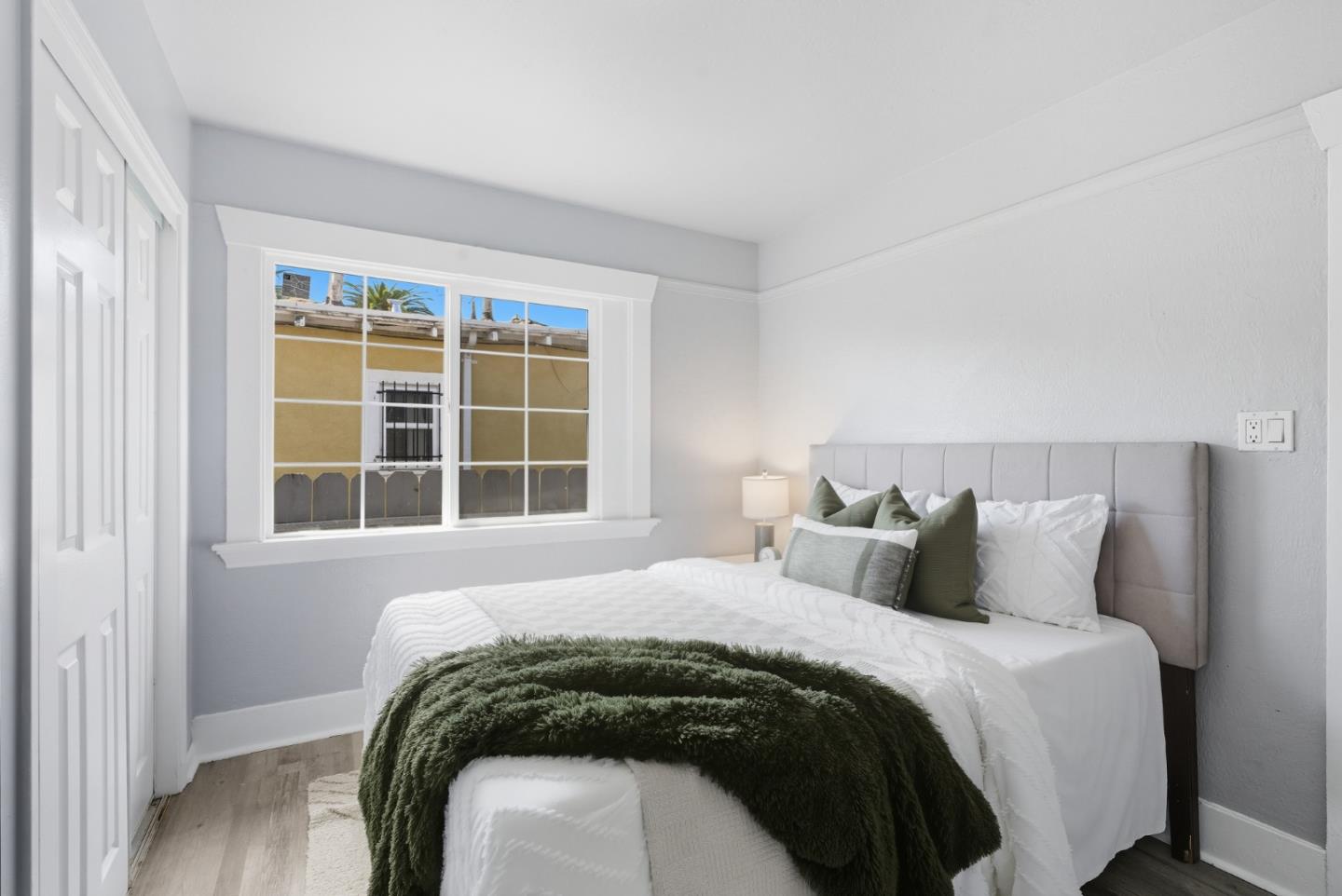 Detail Gallery Image 10 of 27 For 1736 96th Ave, Oakland,  CA 94603 - 4 Beds | 2 Baths