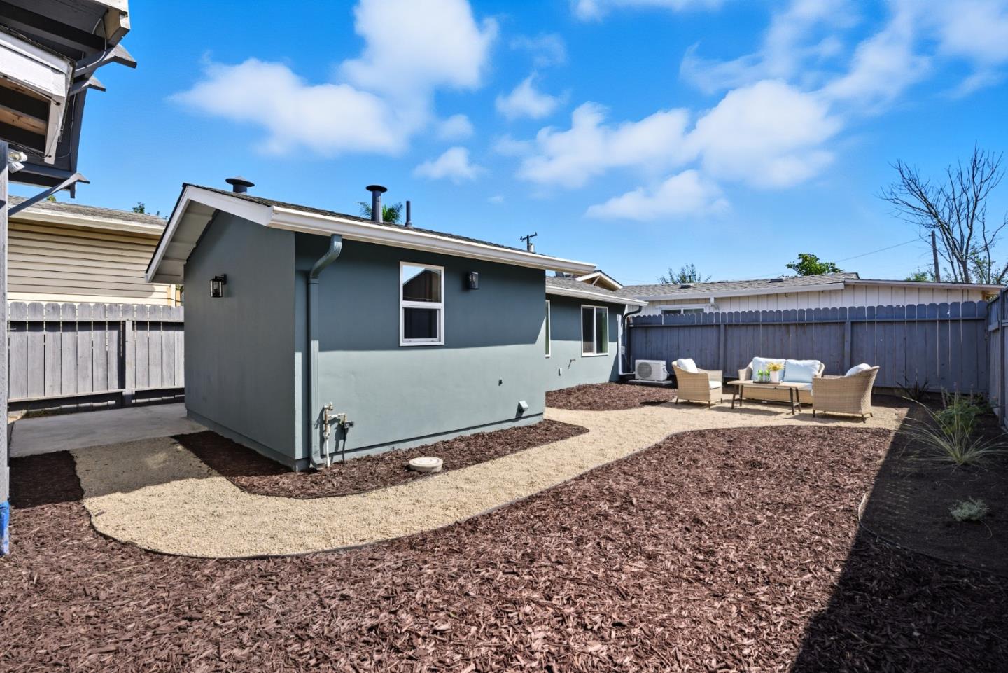 Detail Gallery Image 24 of 27 For 1736 96th Ave, Oakland,  CA 94603 - 4 Beds | 2 Baths