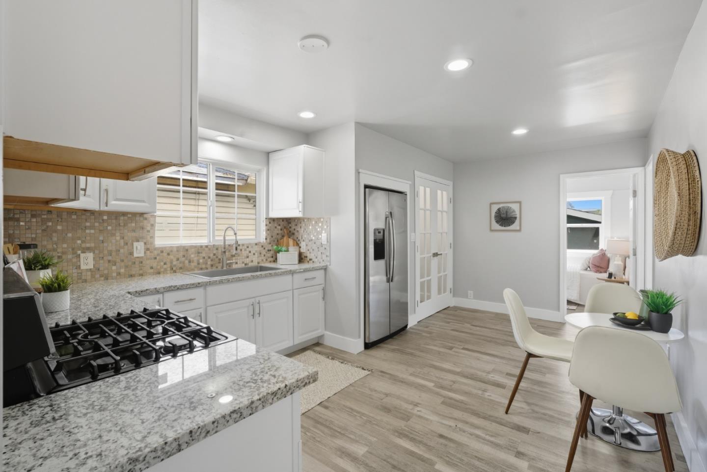 Detail Gallery Image 5 of 27 For 1736 96th Ave, Oakland,  CA 94603 - 4 Beds | 2 Baths