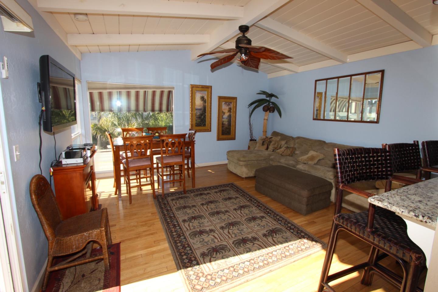 Detail Gallery Image 2 of 14 For 204 Aptos Beach Dr, Aptos,  CA 95003 - 3 Beds | 2 Baths