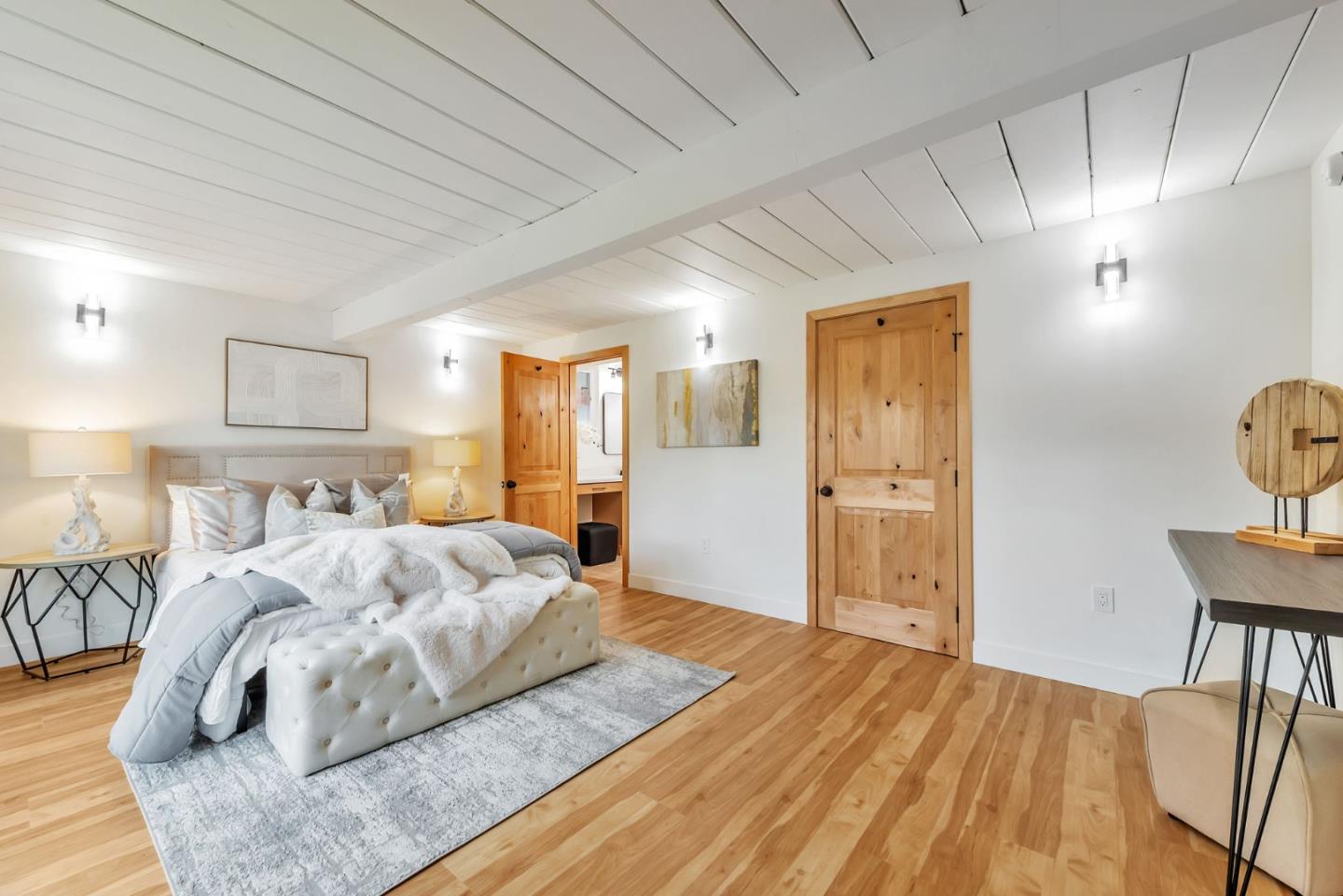 Detail Gallery Image 16 of 39 For 4225 Park Blvd, Palo Alto,  CA 94306 - 4 Beds | 2 Baths