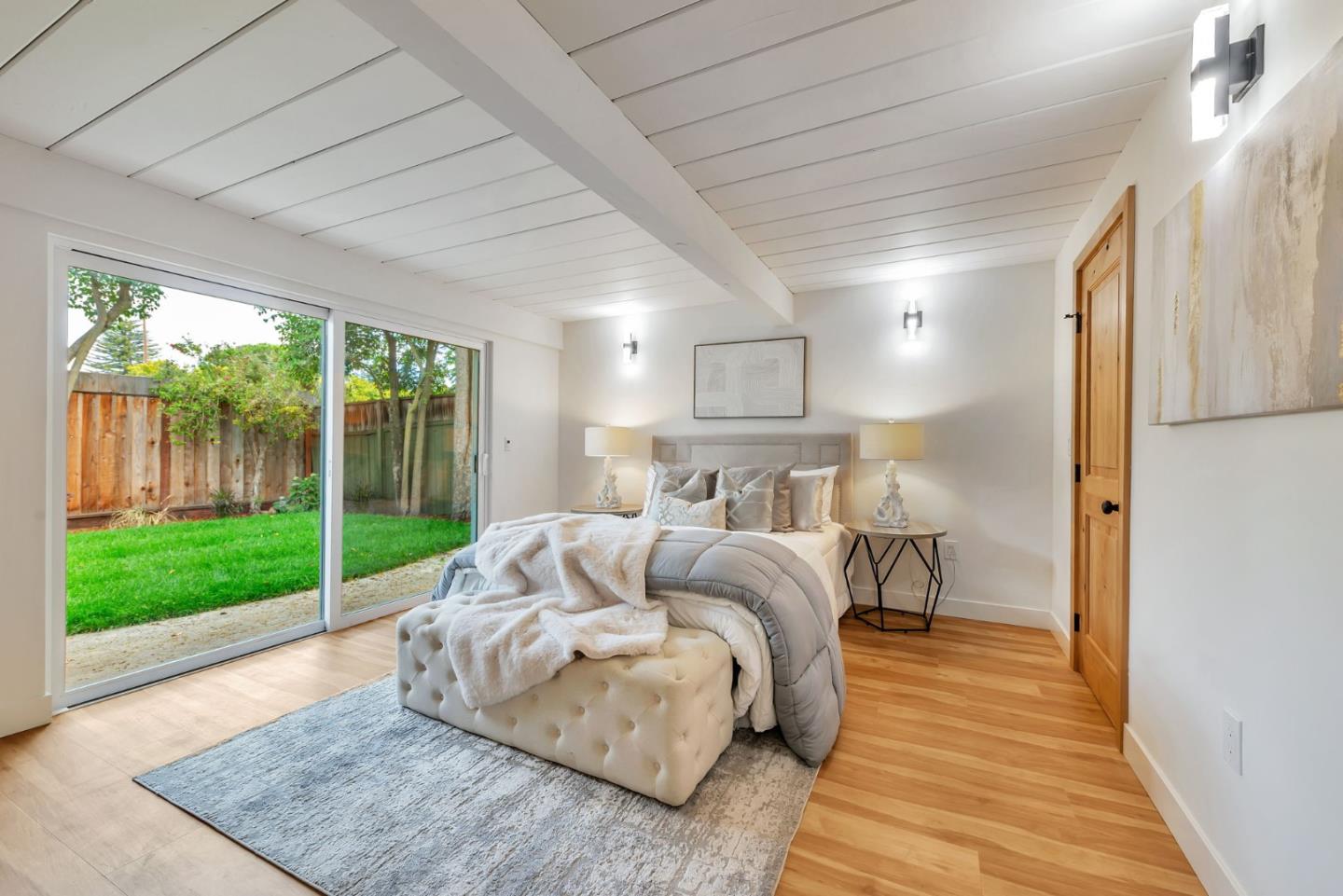 Detail Gallery Image 18 of 39 For 4225 Park Blvd, Palo Alto,  CA 94306 - 4 Beds | 2 Baths