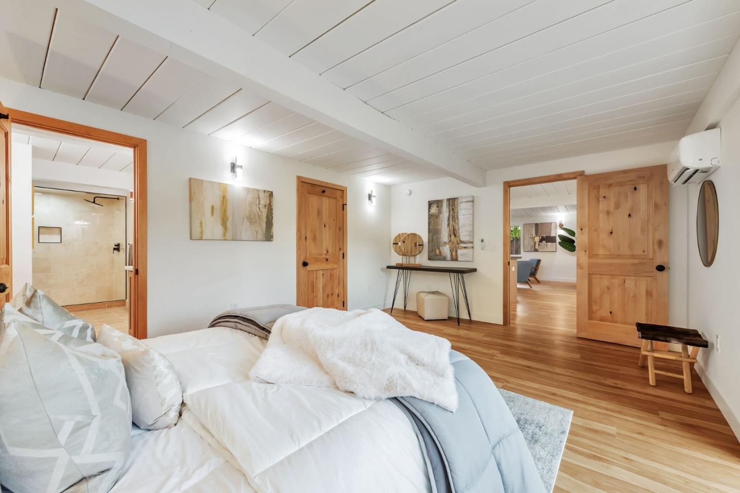 Detail Gallery Image 19 of 39 For 4225 Park Blvd, Palo Alto,  CA 94306 - 4 Beds | 2 Baths