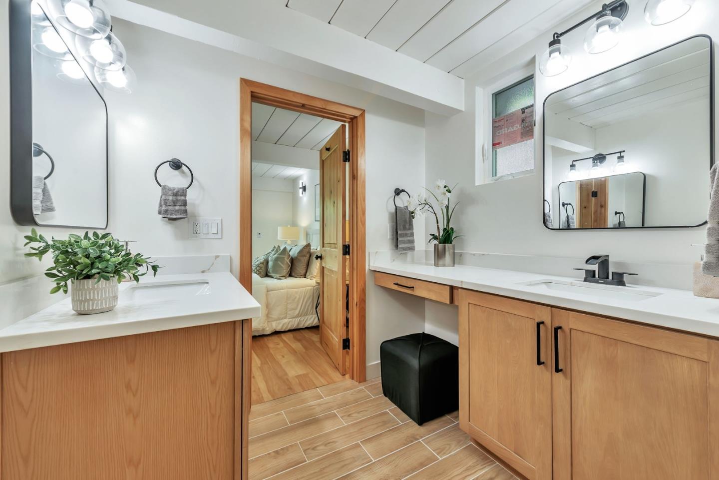 Detail Gallery Image 21 of 39 For 4225 Park Blvd, Palo Alto,  CA 94306 - 4 Beds | 2 Baths