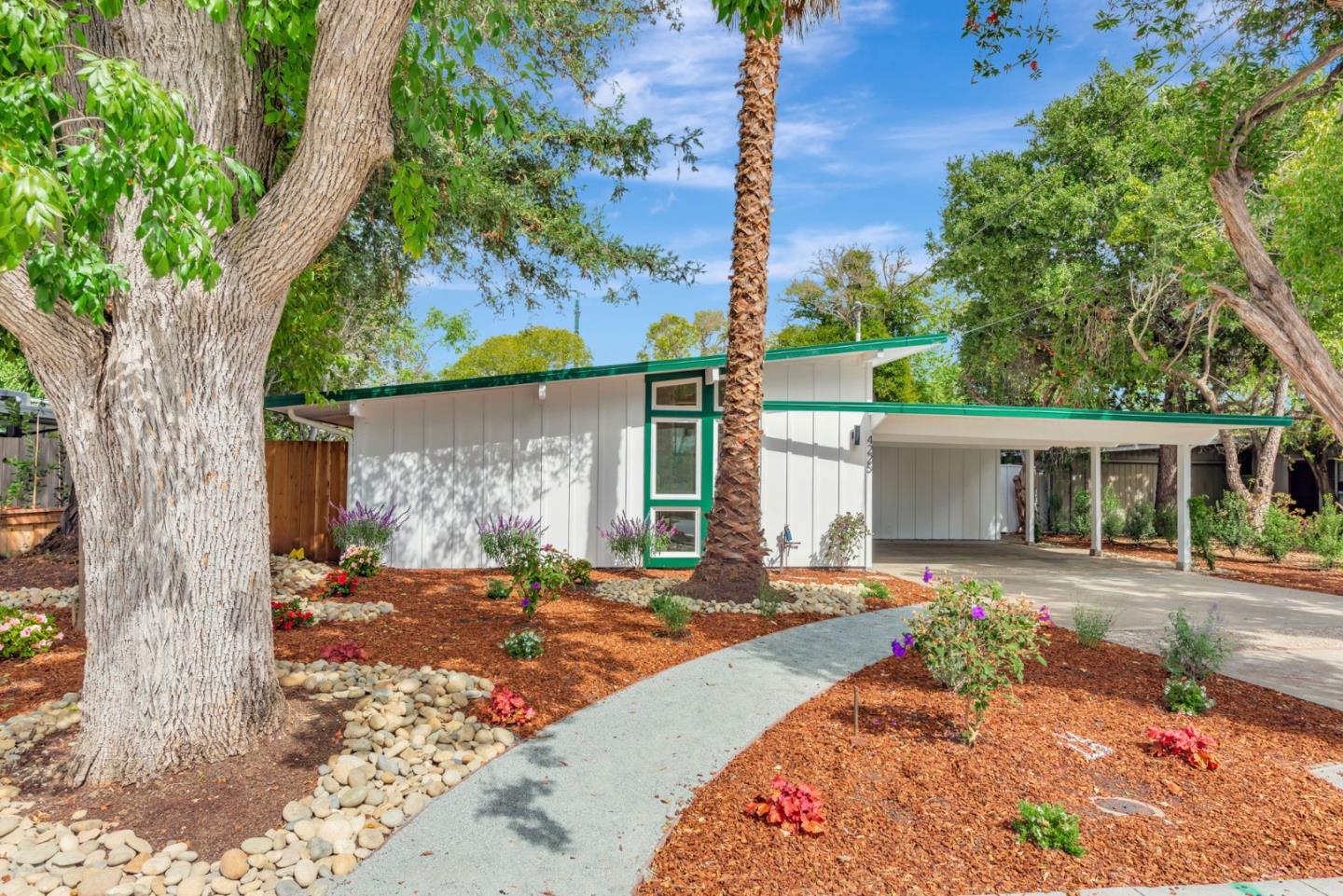 Detail Gallery Image 32 of 39 For 4225 Park Blvd, Palo Alto,  CA 94306 - 4 Beds | 2 Baths