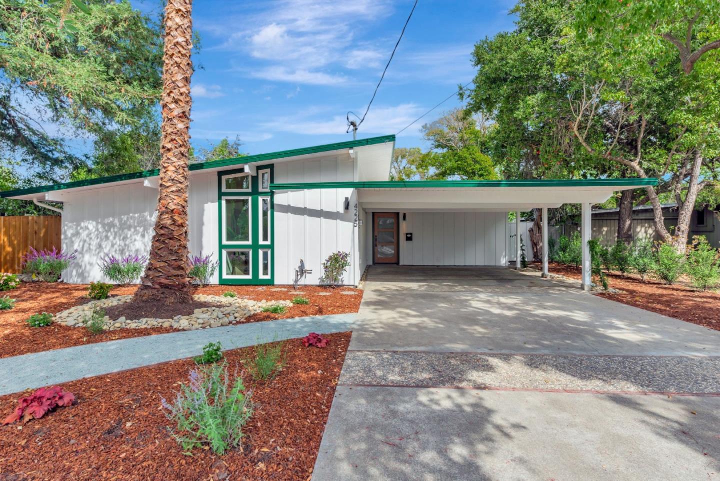 Detail Gallery Image 33 of 39 For 4225 Park Blvd, Palo Alto,  CA 94306 - 4 Beds | 2 Baths