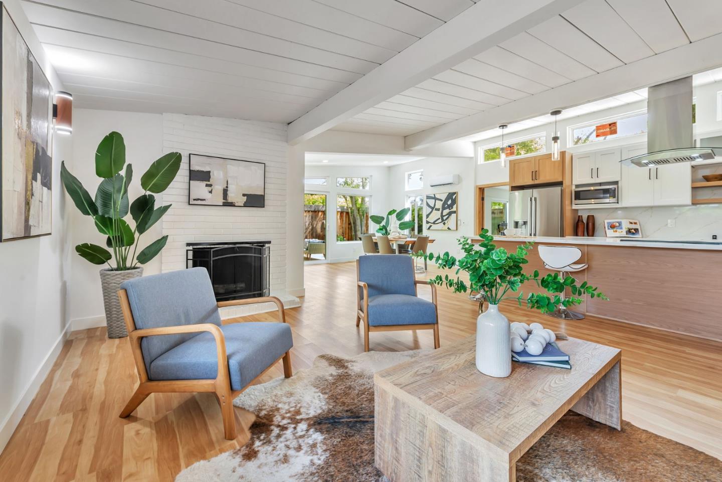 Detail Gallery Image 5 of 39 For 4225 Park Blvd, Palo Alto,  CA 94306 - 4 Beds | 2 Baths