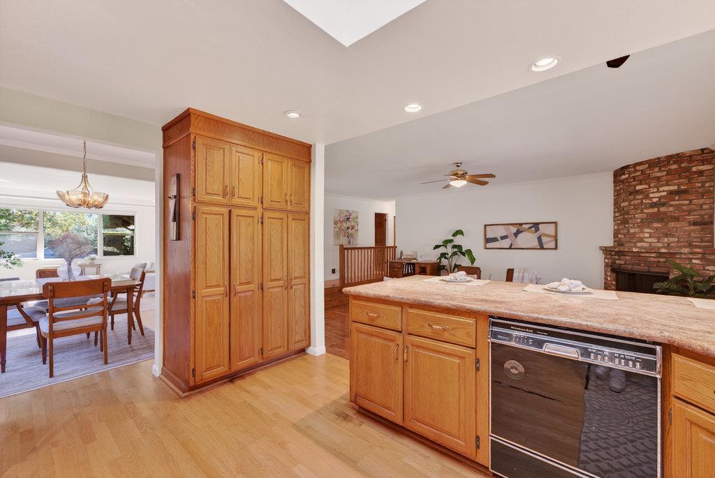 Detail Gallery Image 12 of 38 For 210 Wingfoot Dr, Aptos,  CA 95003 - 3 Beds | 2 Baths