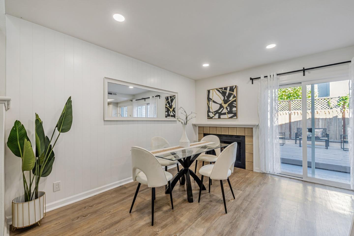 Detail Gallery Image 11 of 36 For 201 Shelley Ave, Campbell,  CA 95008 - 3 Beds | 2/1 Baths