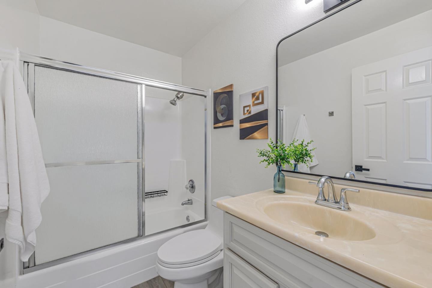 Detail Gallery Image 25 of 36 For 201 Shelley Ave, Campbell,  CA 95008 - 3 Beds | 2/1 Baths