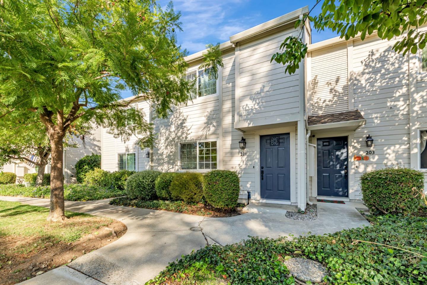 Detail Gallery Image 33 of 36 For 201 Shelley Ave, Campbell,  CA 95008 - 3 Beds | 2/1 Baths