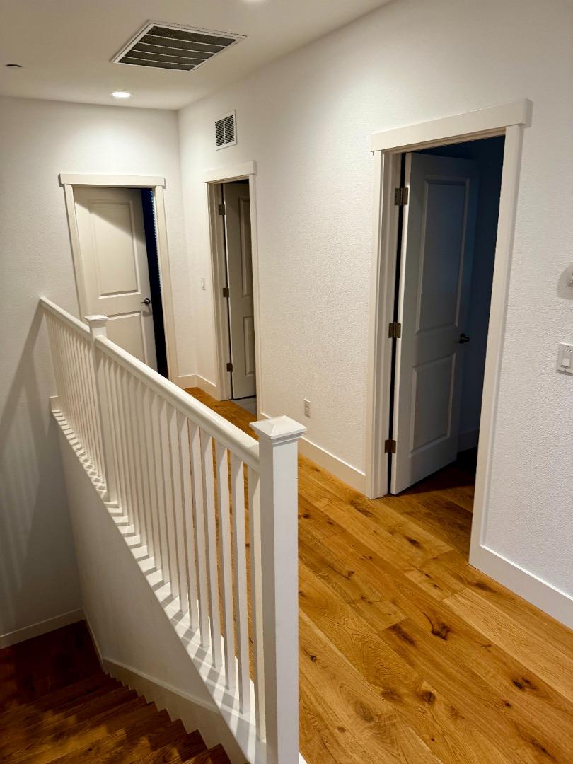 Detail Gallery Image 7 of 15 For 309 Polaris Ter, Sunnyvale,  CA 94086 - 3 Beds | 2/1 Baths