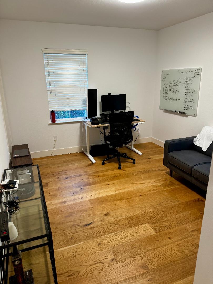 Detail Gallery Image 9 of 15 For 309 Polaris Ter, Sunnyvale,  CA 94086 - 3 Beds | 2/1 Baths