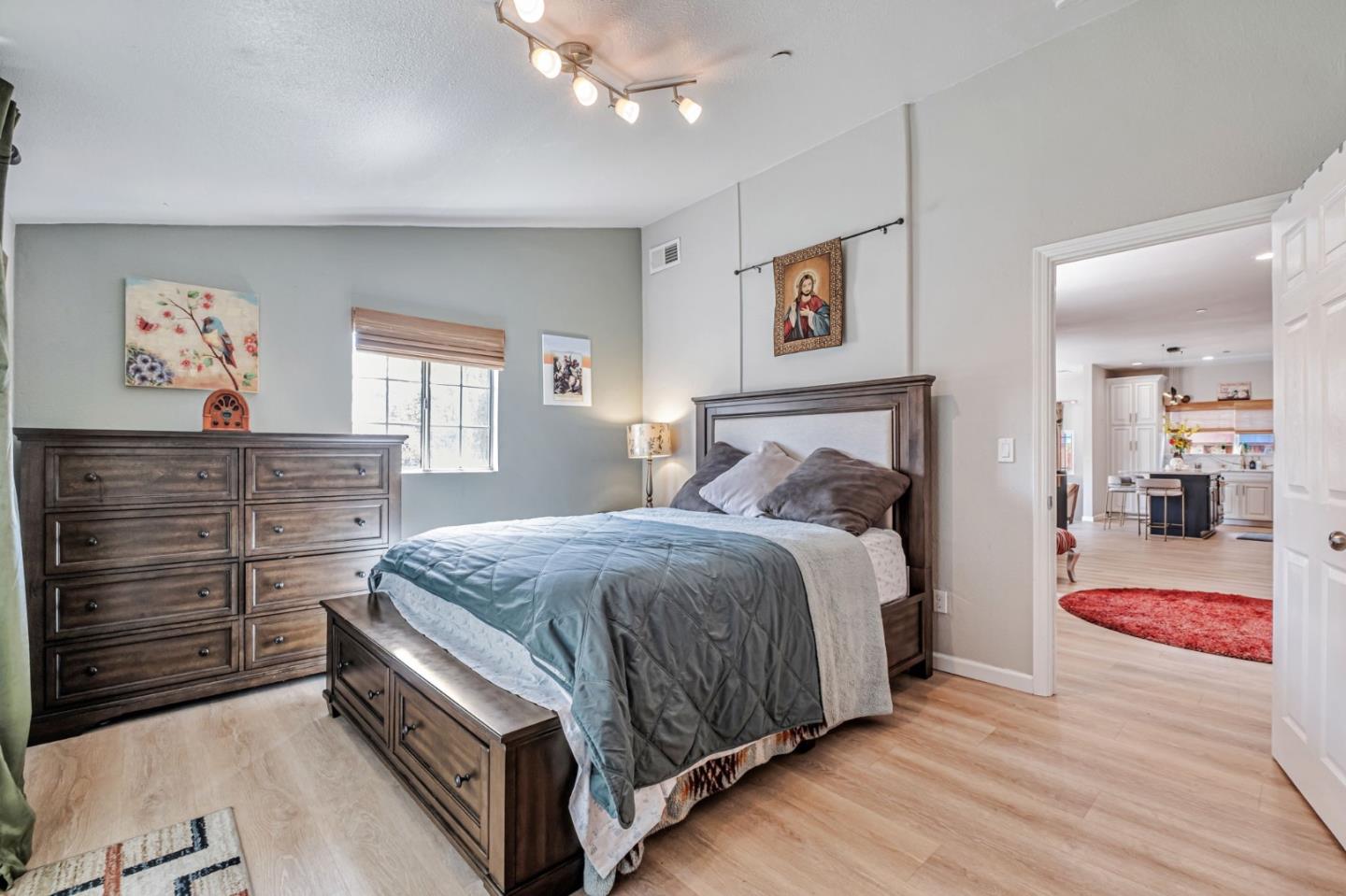 Detail Gallery Image 13 of 34 For 36985 Walnut St, Newark,  CA 94560 - 4 Beds | 3 Baths