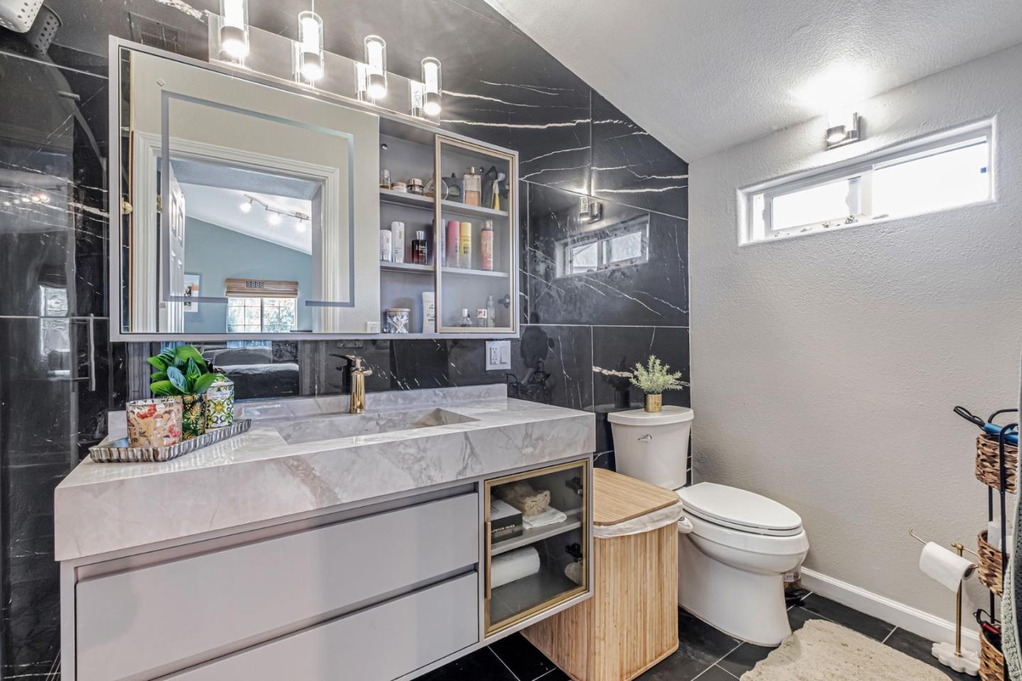 Detail Gallery Image 16 of 34 For 36985 Walnut St, Newark,  CA 94560 - 4 Beds | 3 Baths