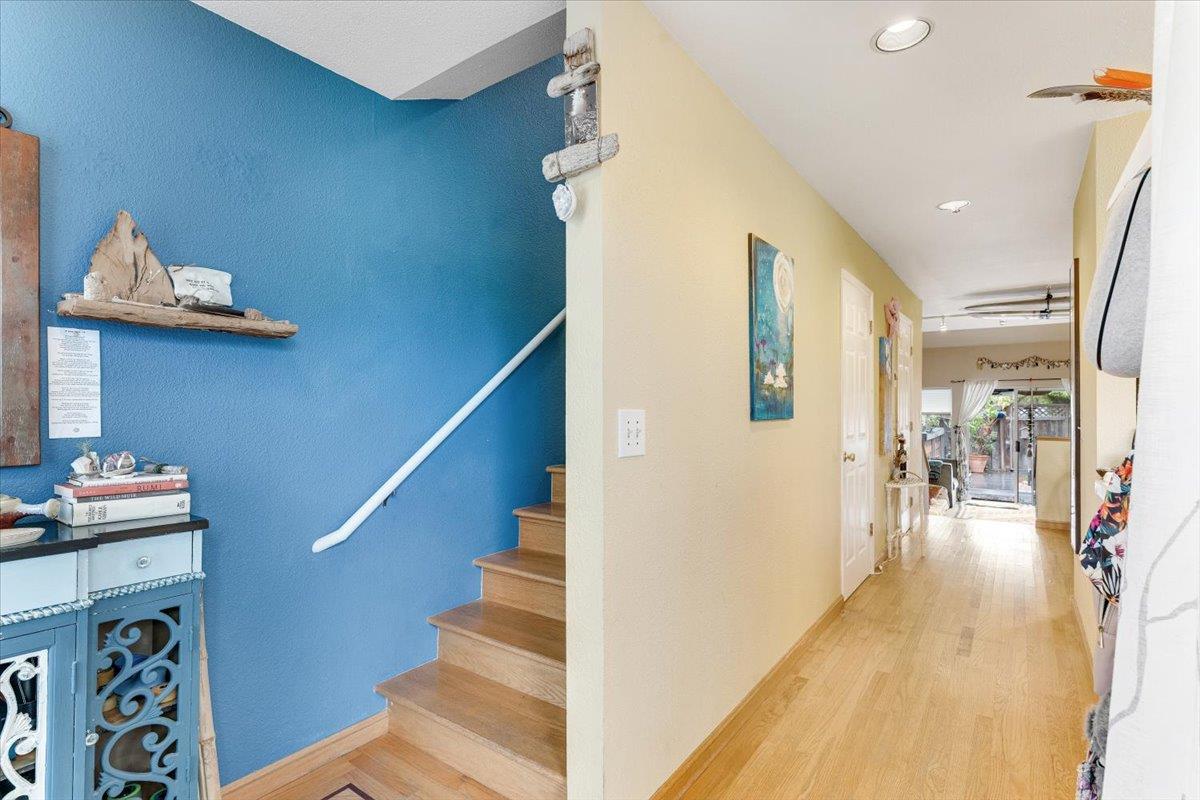 Detail Gallery Image 3 of 20 For 7245 Lotus Way, Aptos,  CA 95003 - 2 Beds | 1/1 Baths