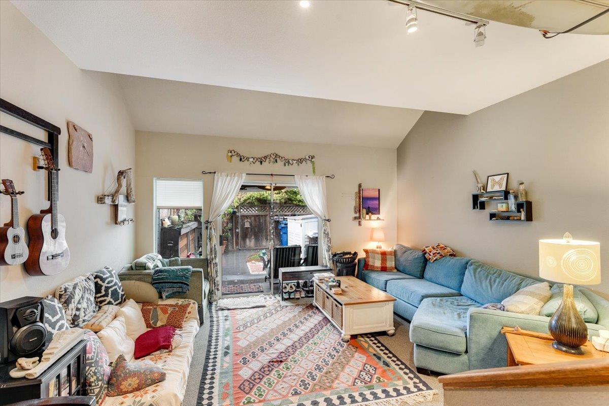 Detail Gallery Image 8 of 20 For 7245 Lotus Way, Aptos,  CA 95003 - 2 Beds | 1/1 Baths