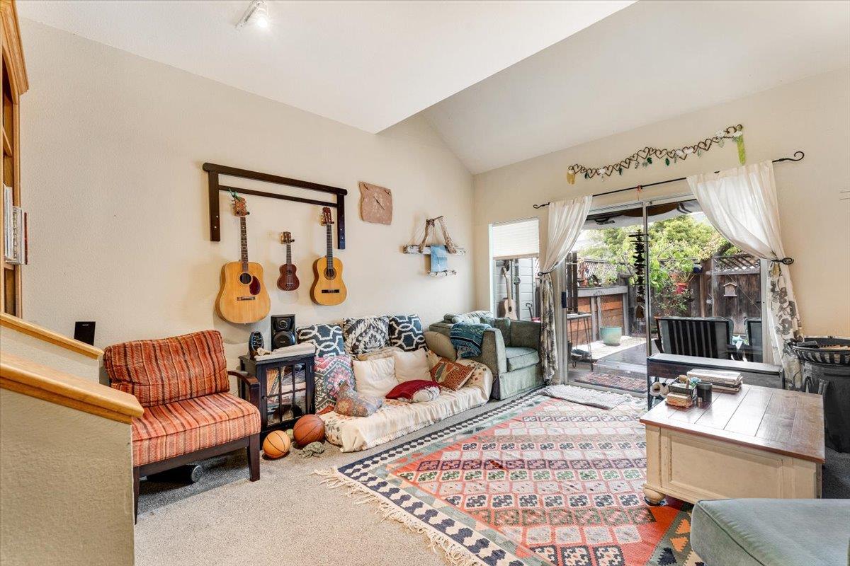 Detail Gallery Image 9 of 20 For 7245 Lotus Way, Aptos,  CA 95003 - 2 Beds | 1/1 Baths