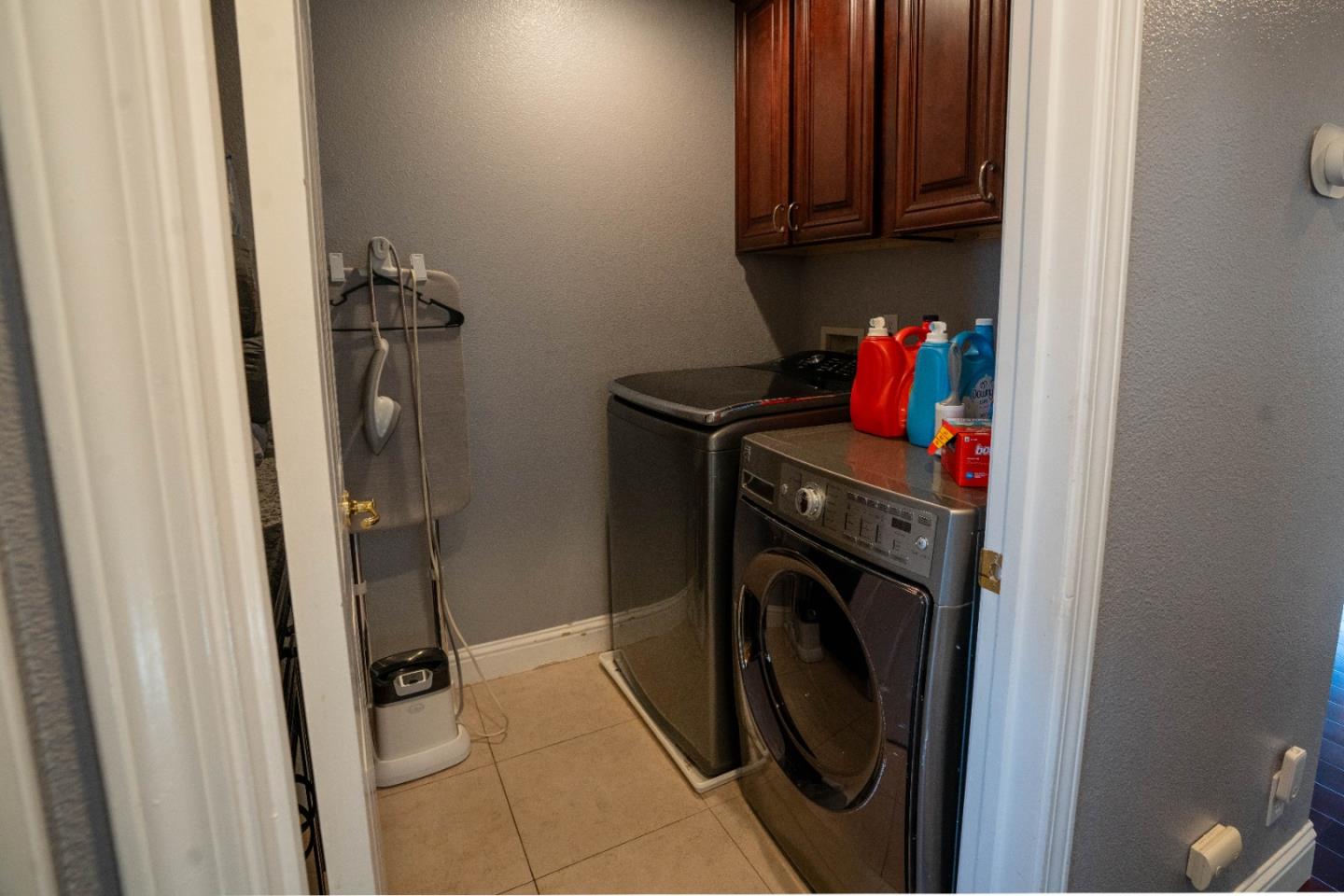 Detail Gallery Image 19 of 29 For 34237 Torrey Pine Ln, Union City,  CA 94587 - 5 Beds | 3 Baths