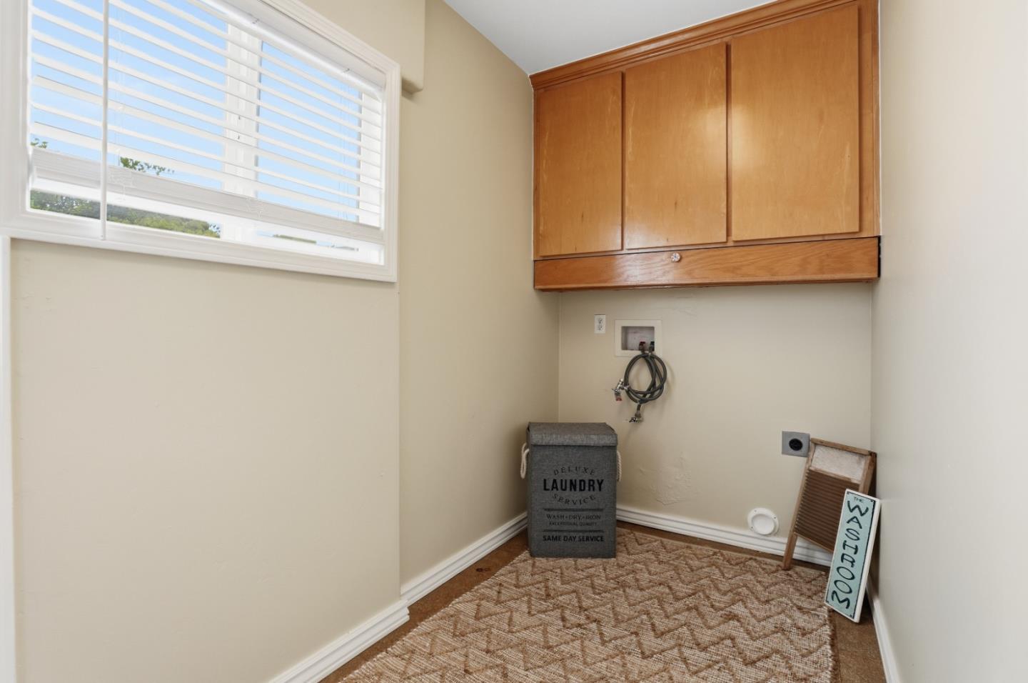 Detail Gallery Image 32 of 44 For 1218 Sally St, Hollister,  CA 95023 - 4 Beds | 2 Baths