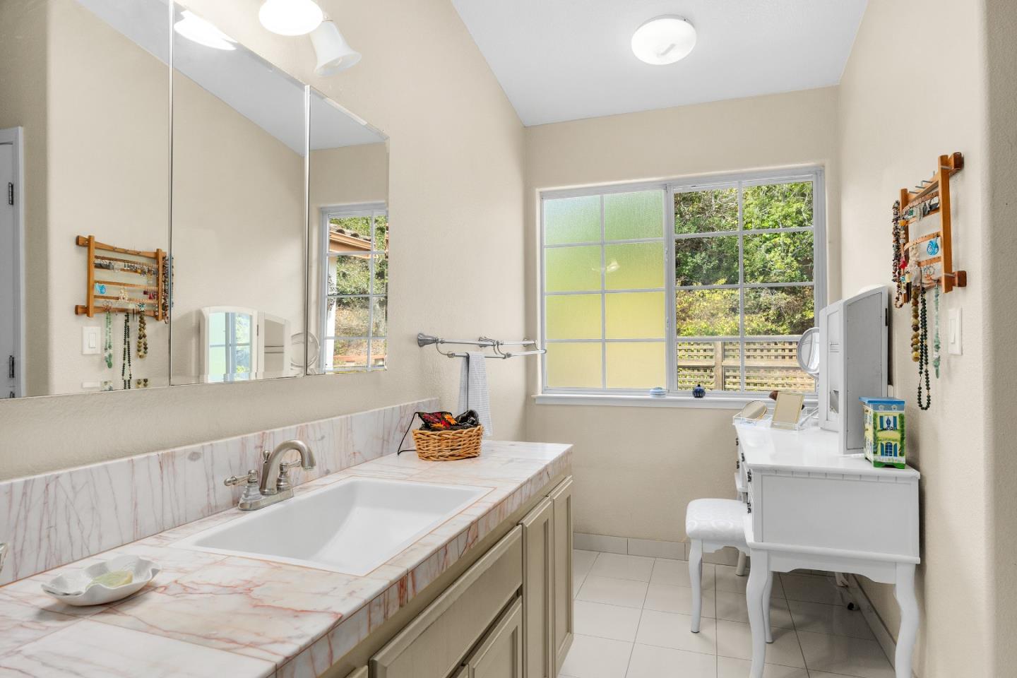 Detail Gallery Image 35 of 37 For 199 Quail Run Rd, Aptos,  CA 95003 - 3 Beds | 2 Baths