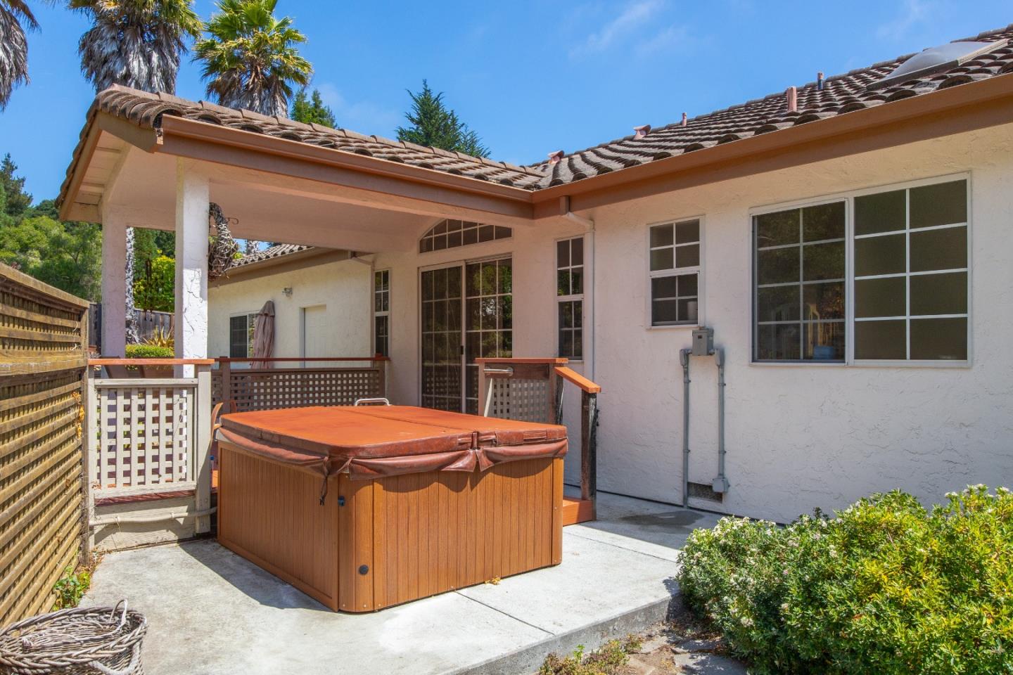 Detail Gallery Image 4 of 37 For 199 Quail Run Rd, Aptos,  CA 95003 - 3 Beds | 2 Baths