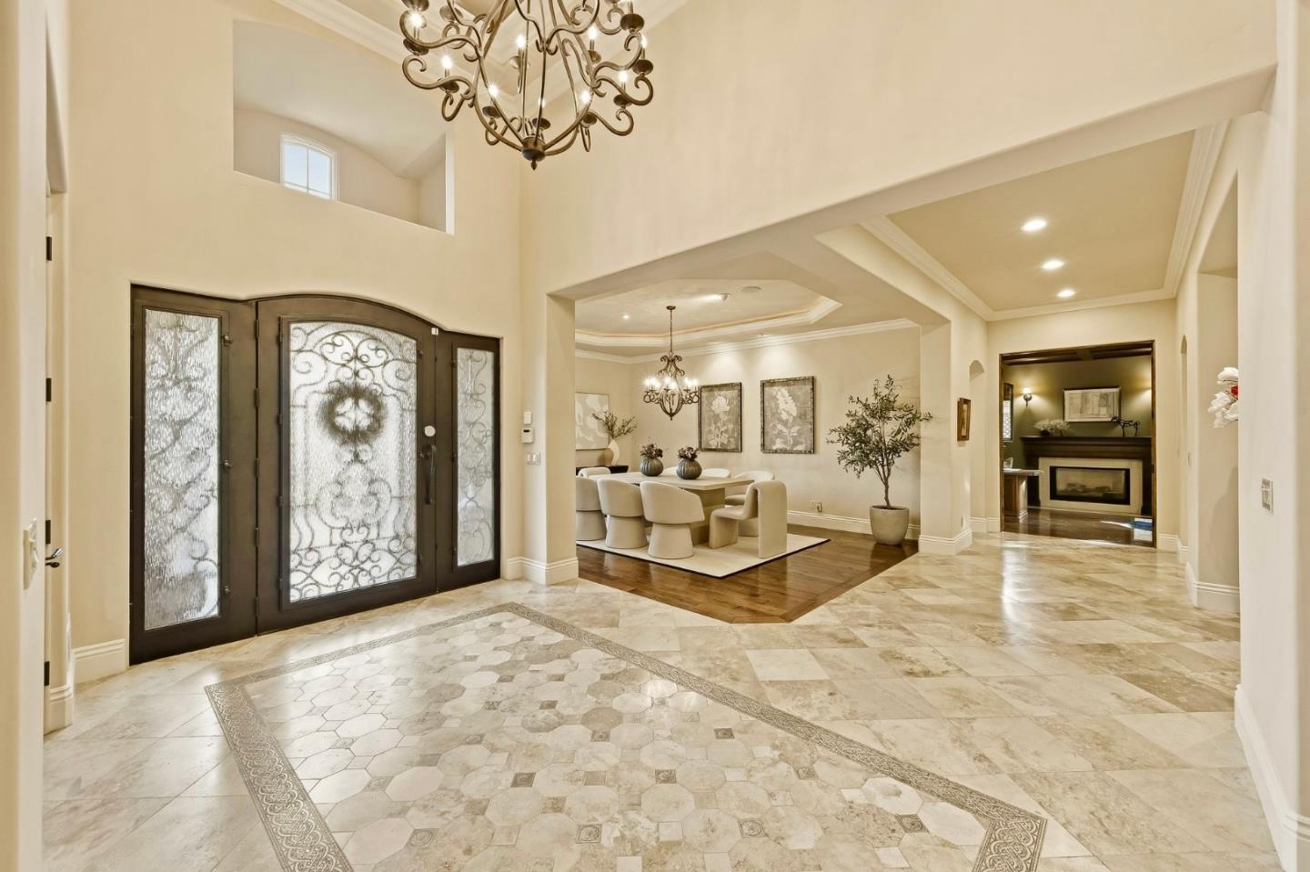 Detail Gallery Image 11 of 82 For 484 Cherry Ave, Los Altos,  CA 94022 - 4 Beds | 3/1 Baths