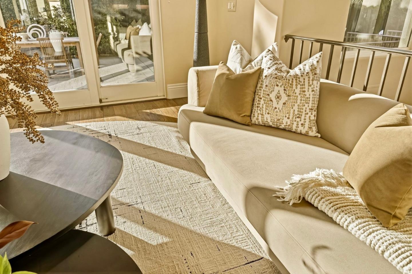 Detail Gallery Image 22 of 82 For 484 Cherry Ave, Los Altos,  CA 94022 - 4 Beds | 3/1 Baths