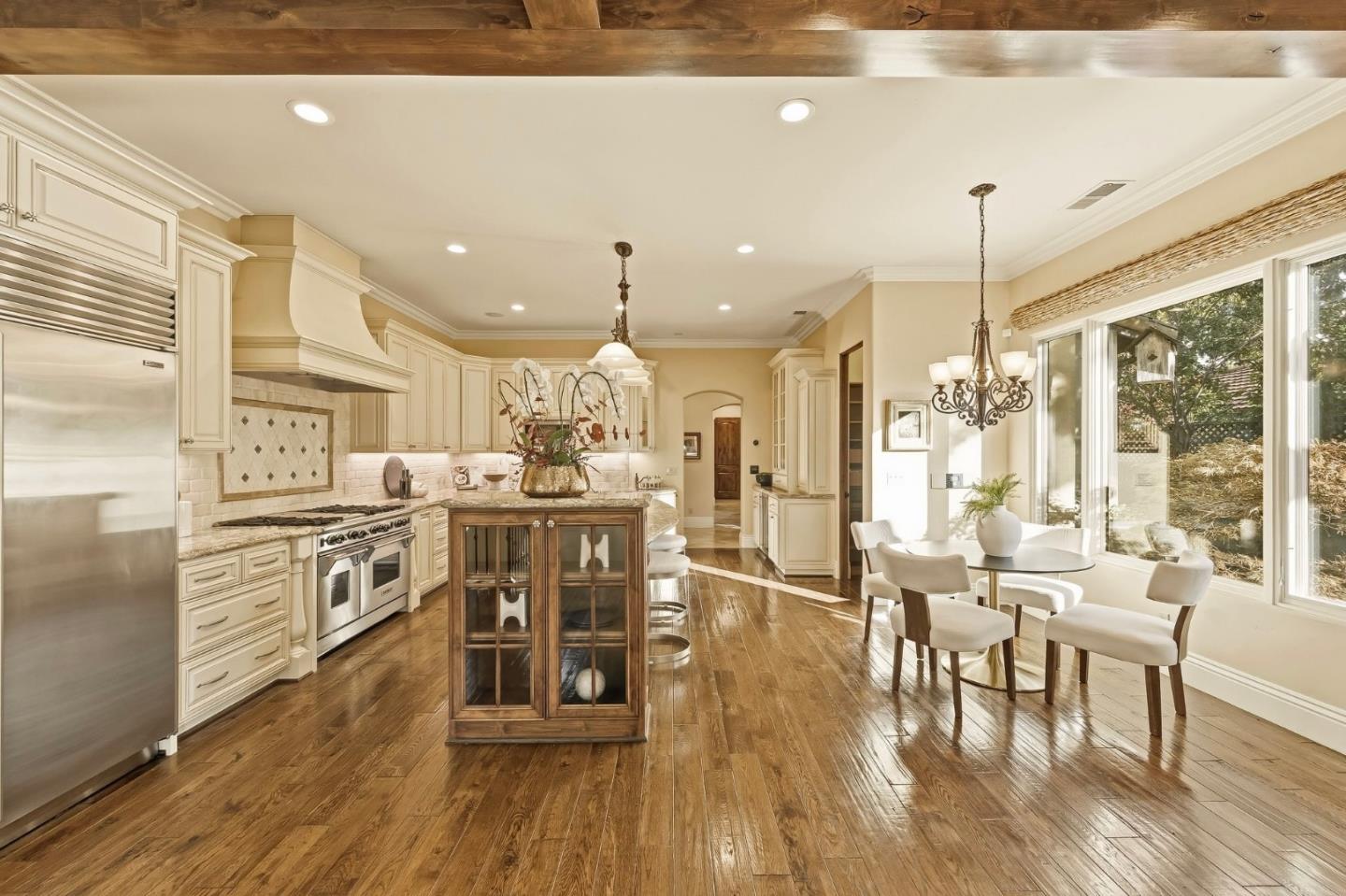 484 Cherry Avenue, Los Altos, CA, 94022