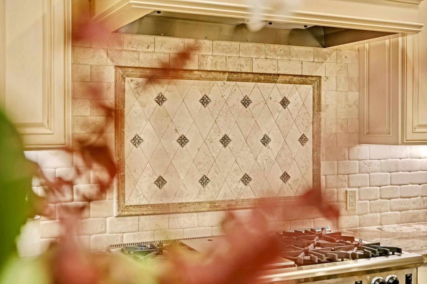 Detail Gallery Image 28 of 82 For 484 Cherry Ave, Los Altos,  CA 94022 - 4 Beds | 3/1 Baths