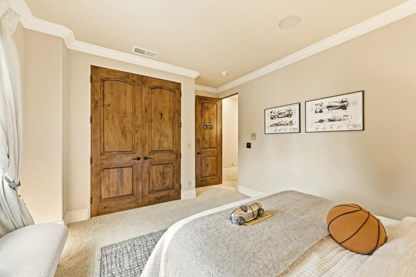 Detail Gallery Image 48 of 82 For 484 Cherry Ave, Los Altos,  CA 94022 - 4 Beds | 3/1 Baths