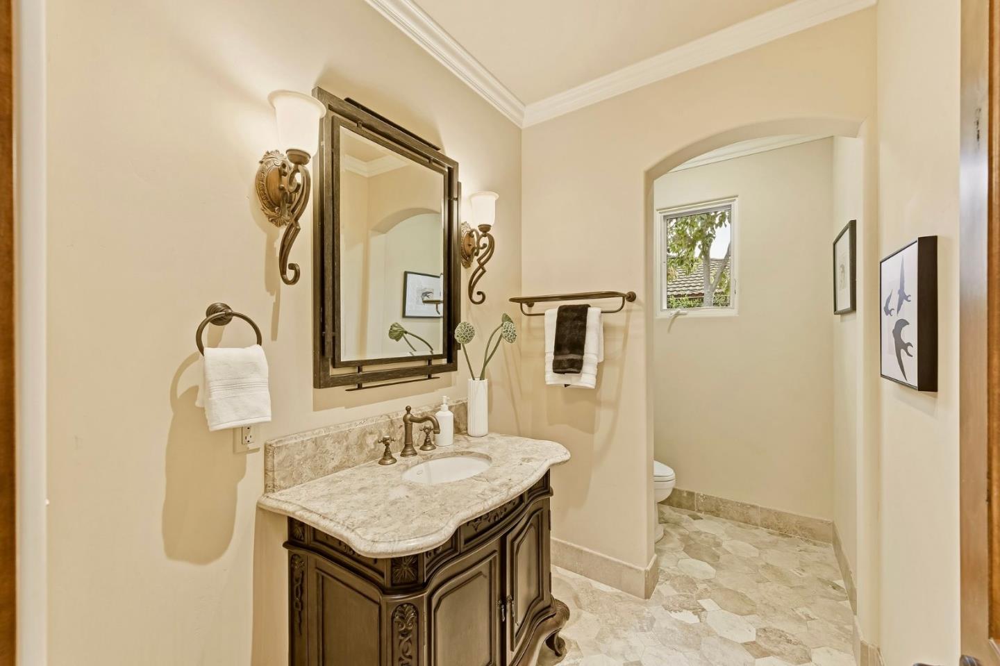 484 Cherry Avenue, Los Altos, CA, 94022