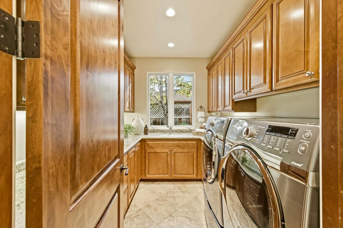 Detail Gallery Image 66 of 82 For 484 Cherry Ave, Los Altos,  CA 94022 - 4 Beds | 3/1 Baths