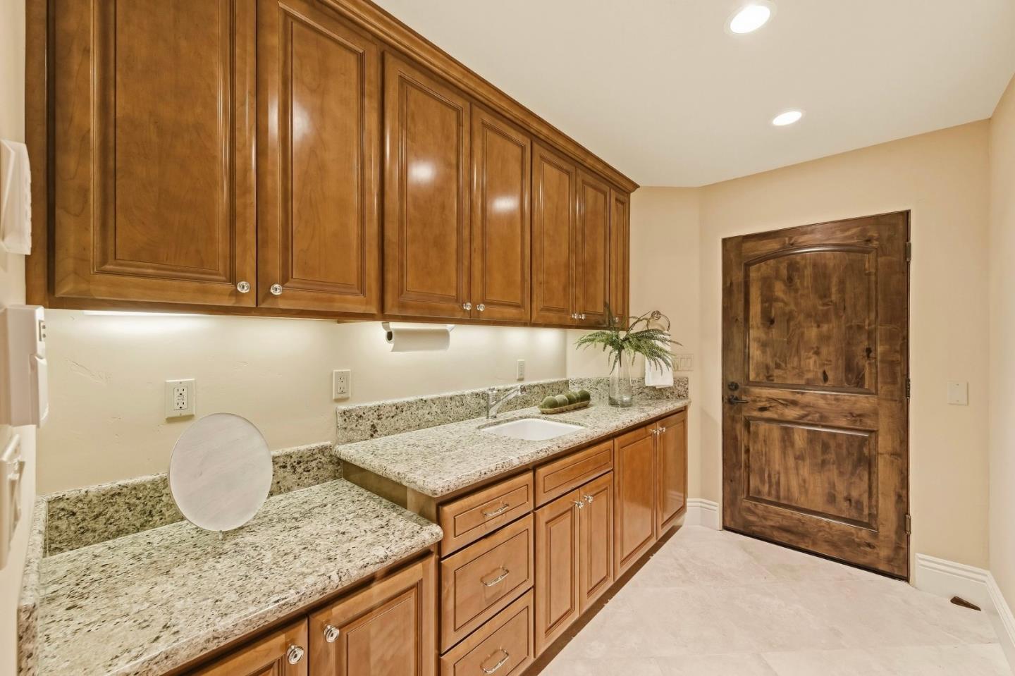 Detail Gallery Image 67 of 82 For 484 Cherry Ave, Los Altos,  CA 94022 - 4 Beds | 3/1 Baths