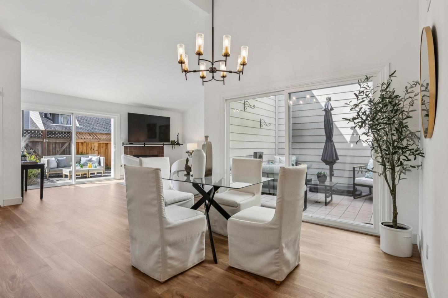 Detail Gallery Image 11 of 30 For 803 Peary Ln, Foster City,  CA 94404 - 3 Beds | 2/1 Baths