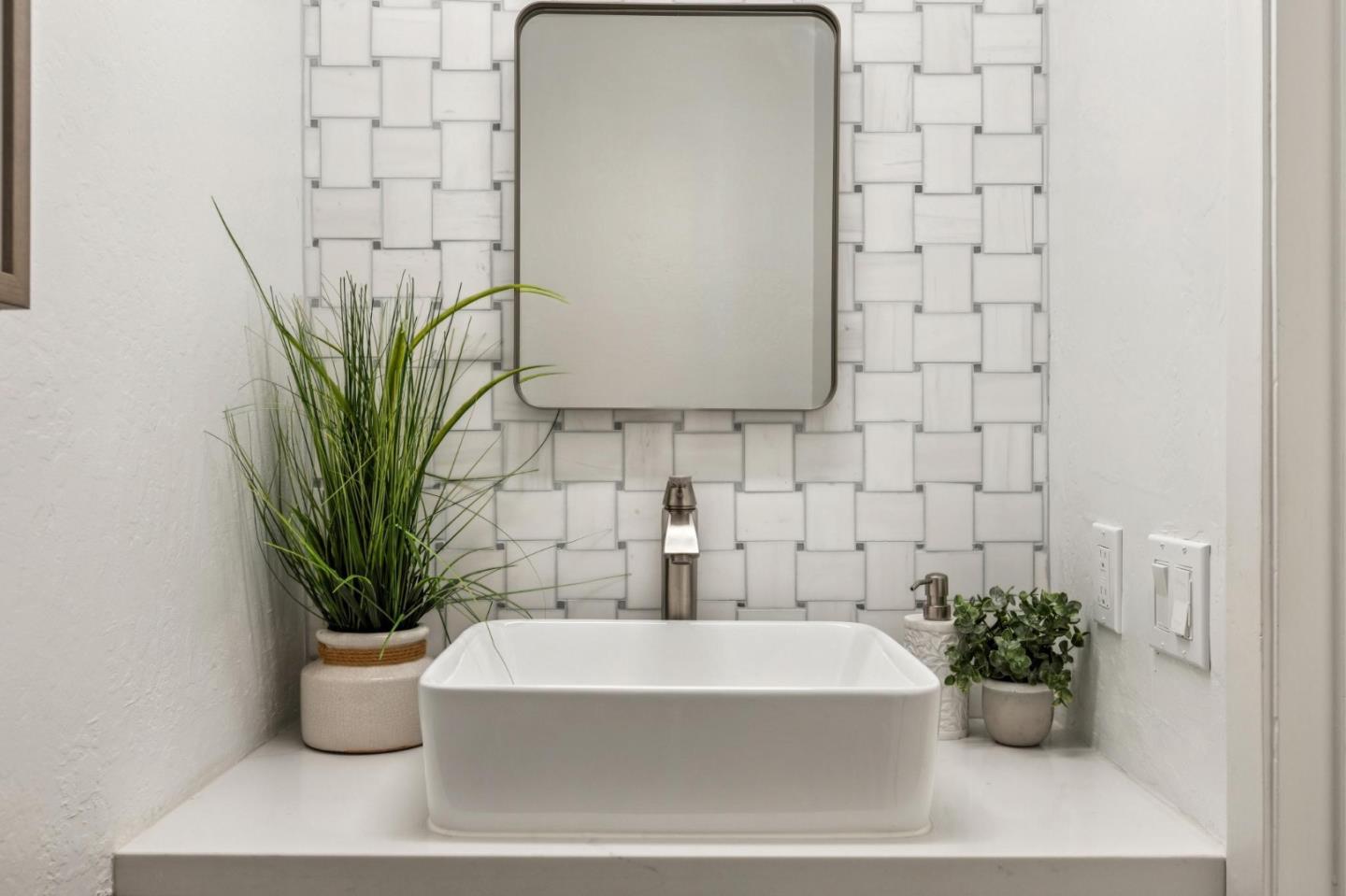 Detail Gallery Image 17 of 30 For 803 Peary Ln, Foster City,  CA 94404 - 3 Beds | 2/1 Baths