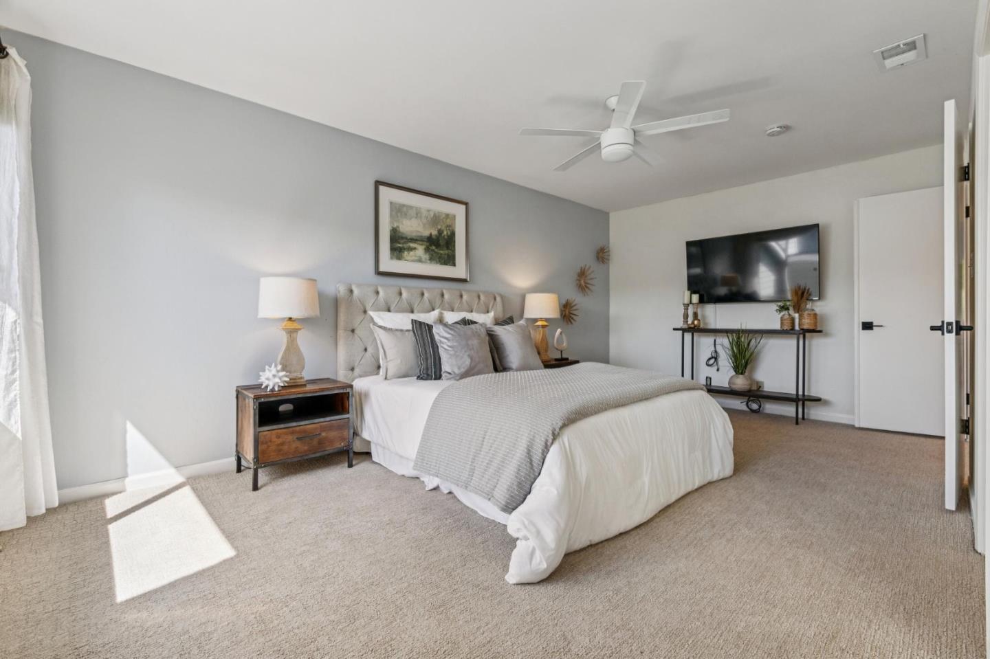 Detail Gallery Image 18 of 30 For 803 Peary Ln, Foster City,  CA 94404 - 3 Beds | 2/1 Baths