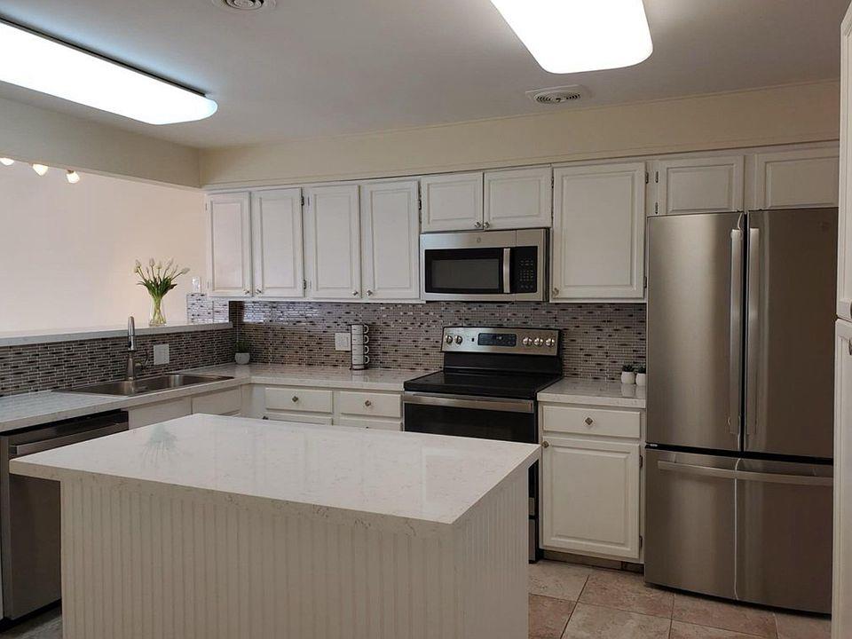 Detail Gallery Image 2 of 3 For 1955 Yosemite St, Seaside,  CA 93955 - 3 Beds | 2 Baths