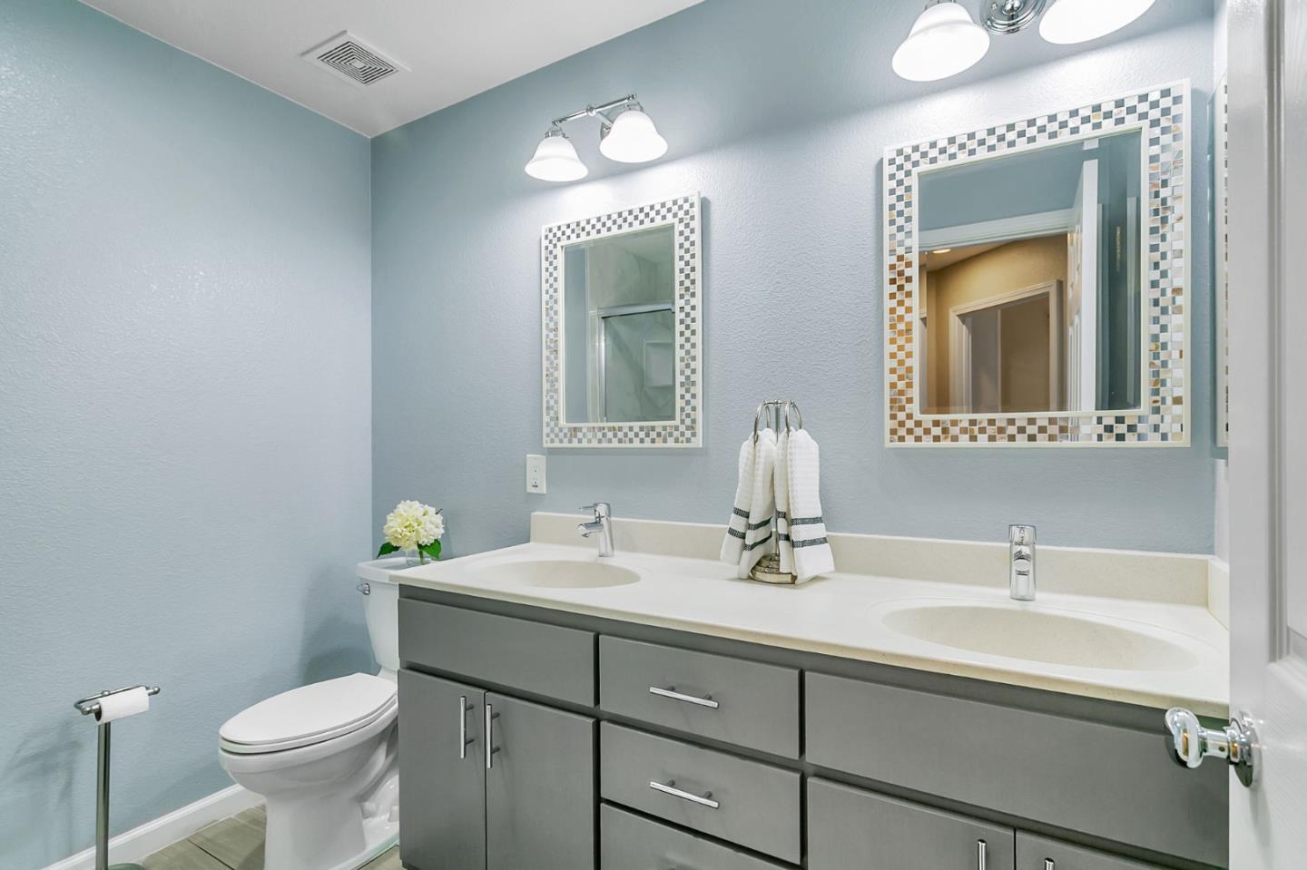 Detail Gallery Image 15 of 21 For 869 Georgetown Pl, San Jose,  CA 95126 - 3 Beds | 2/1 Baths