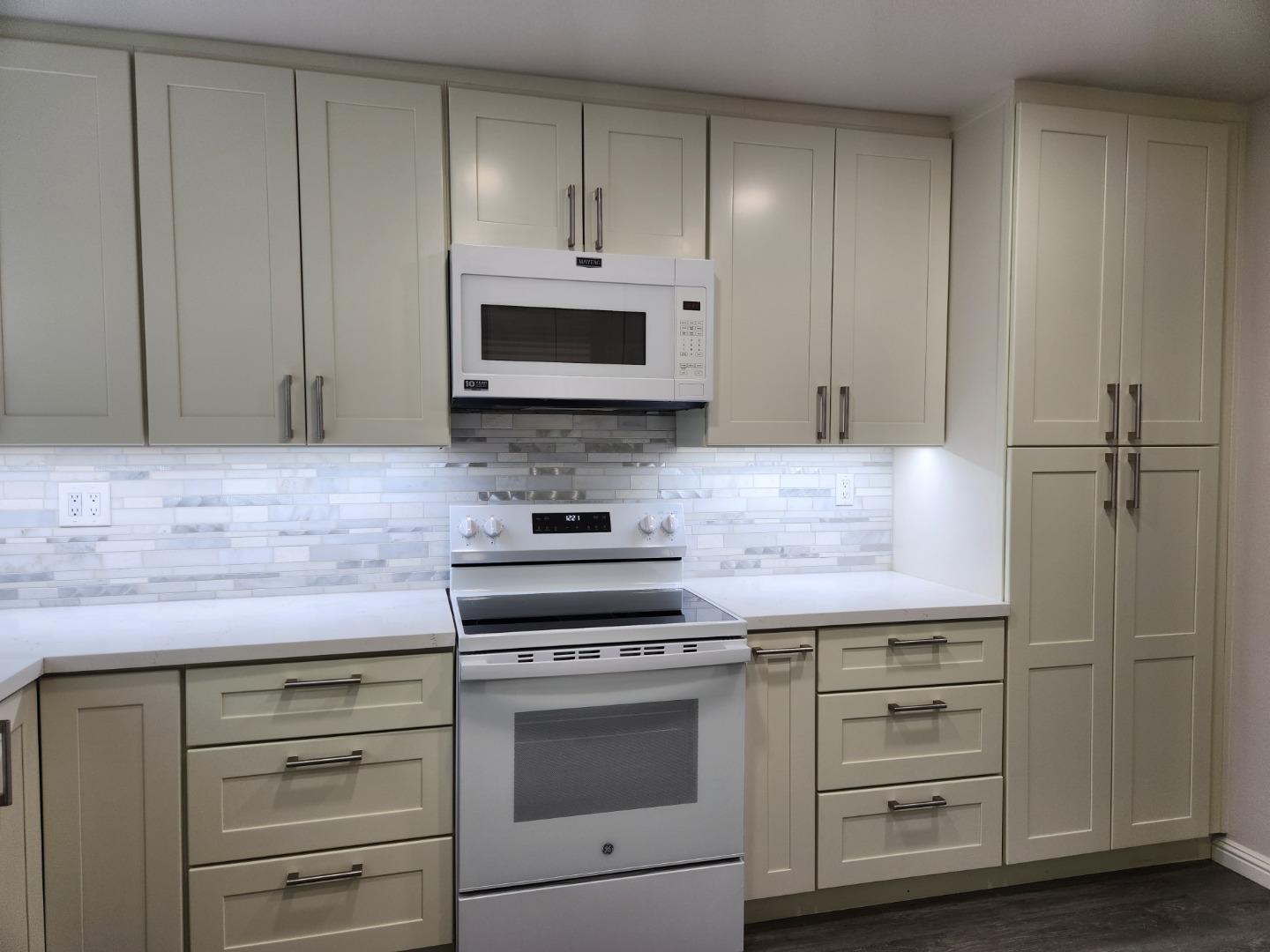 Detail Gallery Image 11 of 33 For 1116 Lord Nelson Ln, Foster City,  CA 94404 - 3 Beds | 2/1 Baths