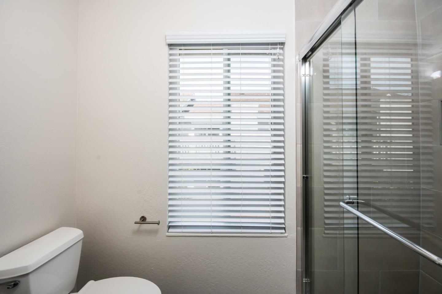 Detail Gallery Image 15 of 33 For 1116 Lord Nelson Ln, Foster City,  CA 94404 - 3 Beds | 2/1 Baths