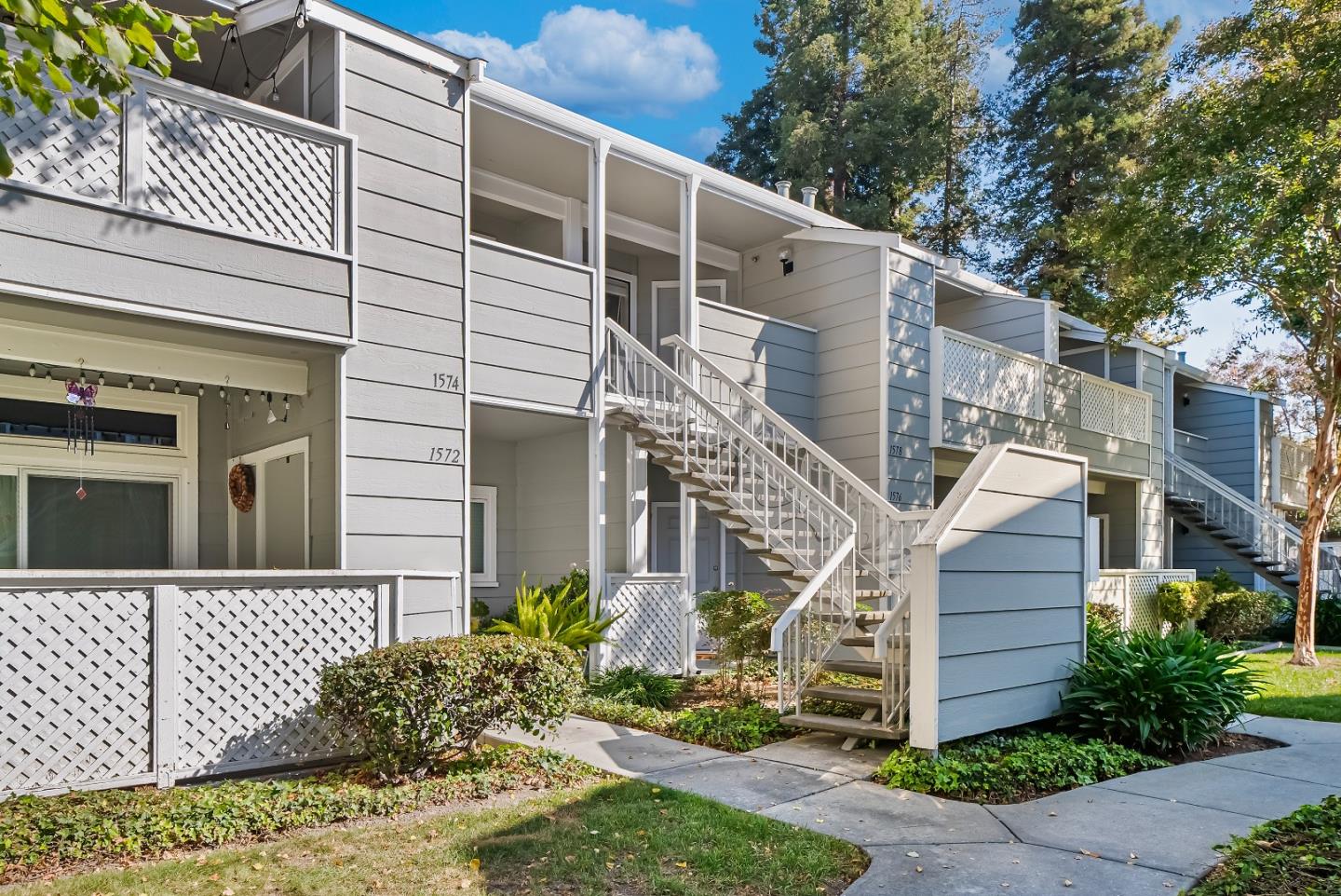 Detail Gallery Image 2 of 33 For 1578 Thorncrest Dr, San Jose,  CA 95131 - 2 Beds | 2 Baths