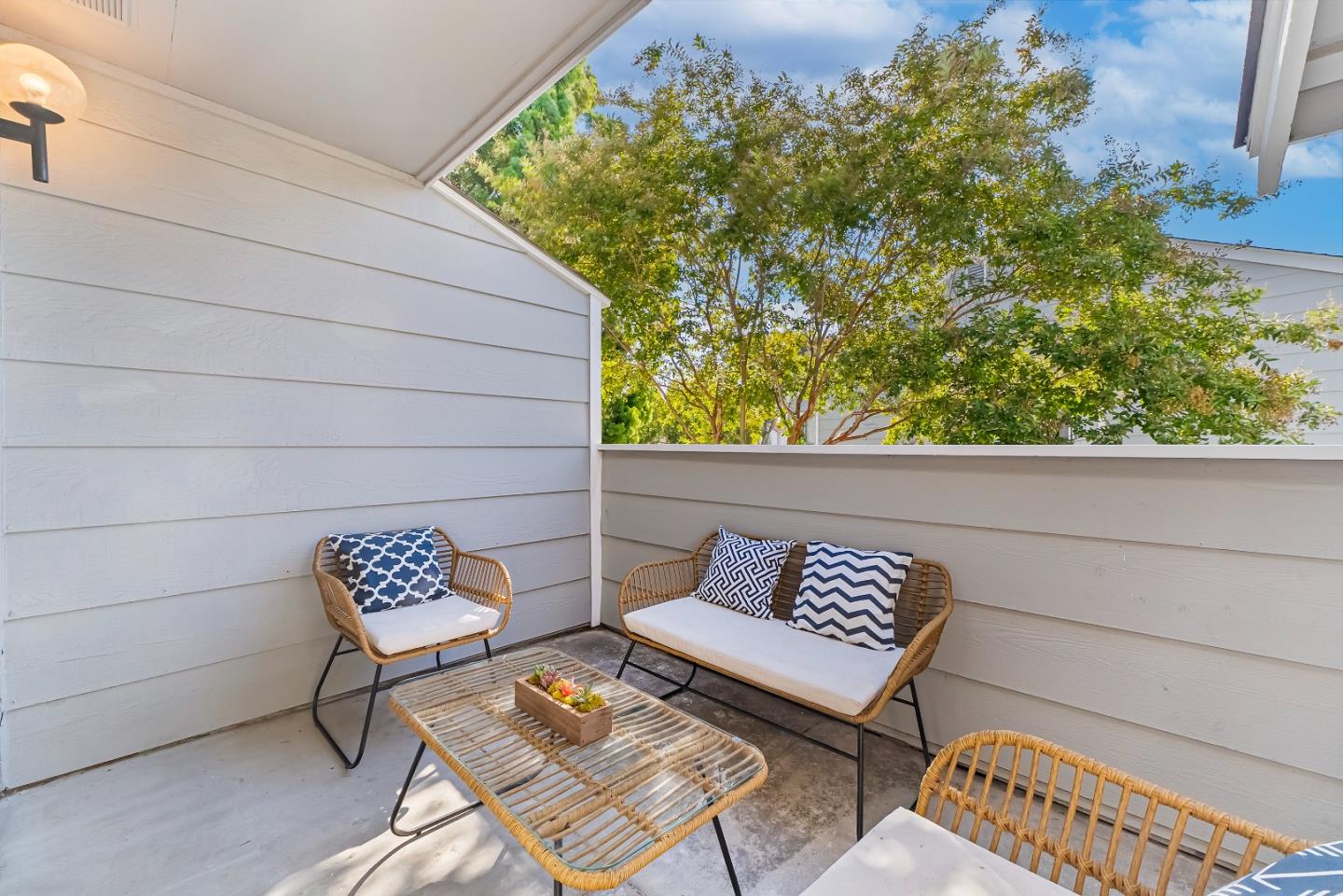 Detail Gallery Image 24 of 33 For 1578 Thorncrest Dr, San Jose,  CA 95131 - 2 Beds | 2 Baths