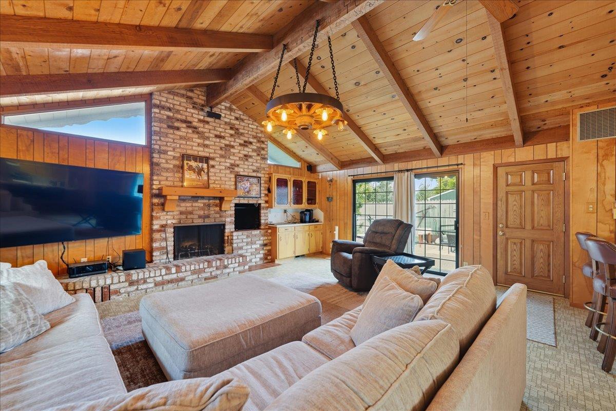 Detail Gallery Image 11 of 36 For 844 Capistrano Dr, Salinas,  CA 93901 - 3 Beds | 1/1 Baths