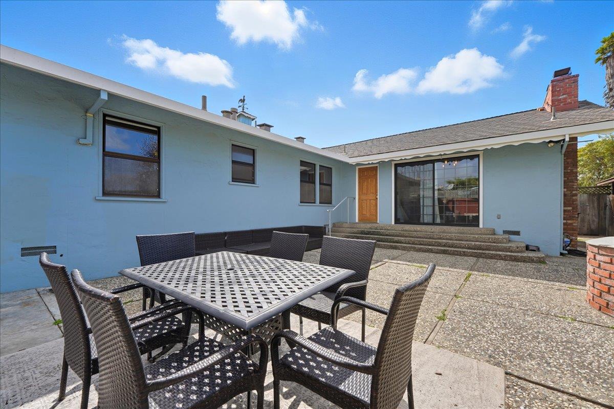 Detail Gallery Image 34 of 36 For 844 Capistrano Dr, Salinas,  CA 93901 - 3 Beds | 1/1 Baths