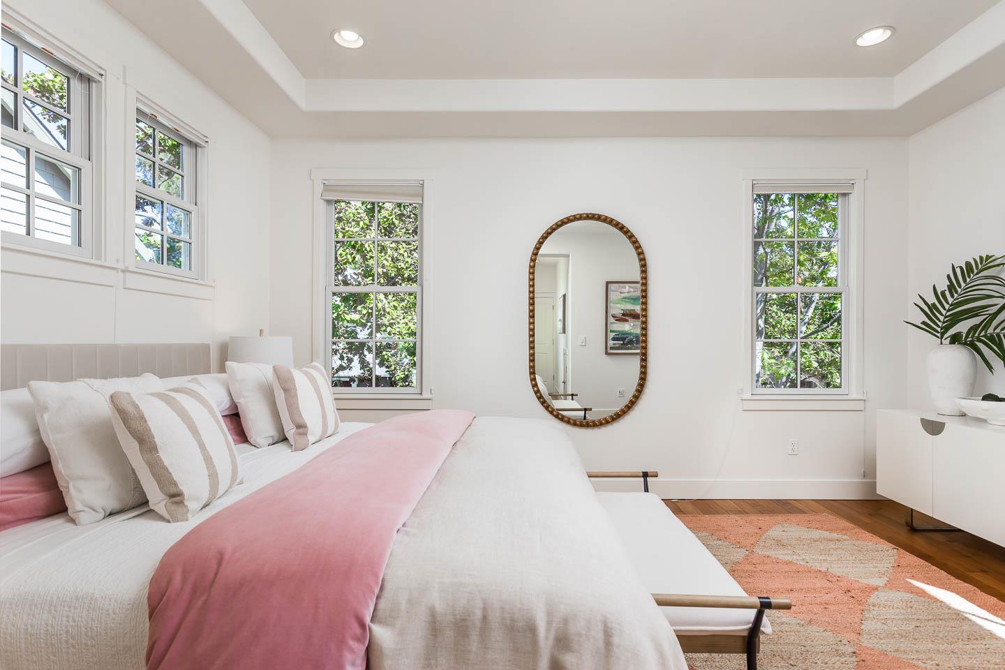 Detail Gallery Image 6 of 14 For 203 Pearl Ln, Menlo Park,  CA 94025 - 4 Beds | 3/1 Baths