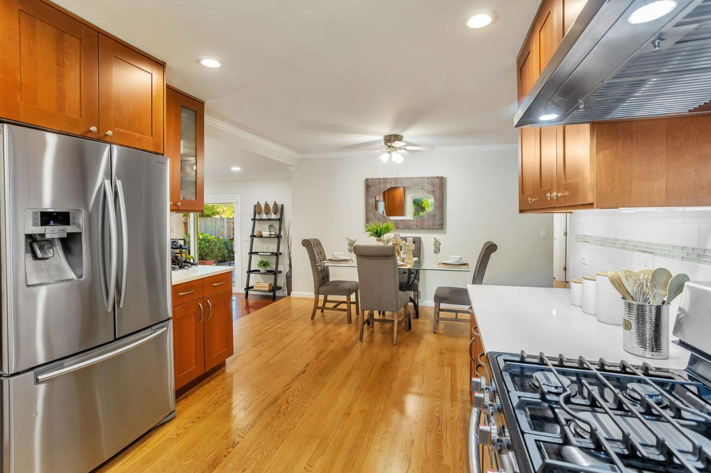 Detail Gallery Image 12 of 37 For 1610 Carmel Dr, San Jose,  CA 95125 - 3 Beds | 2 Baths